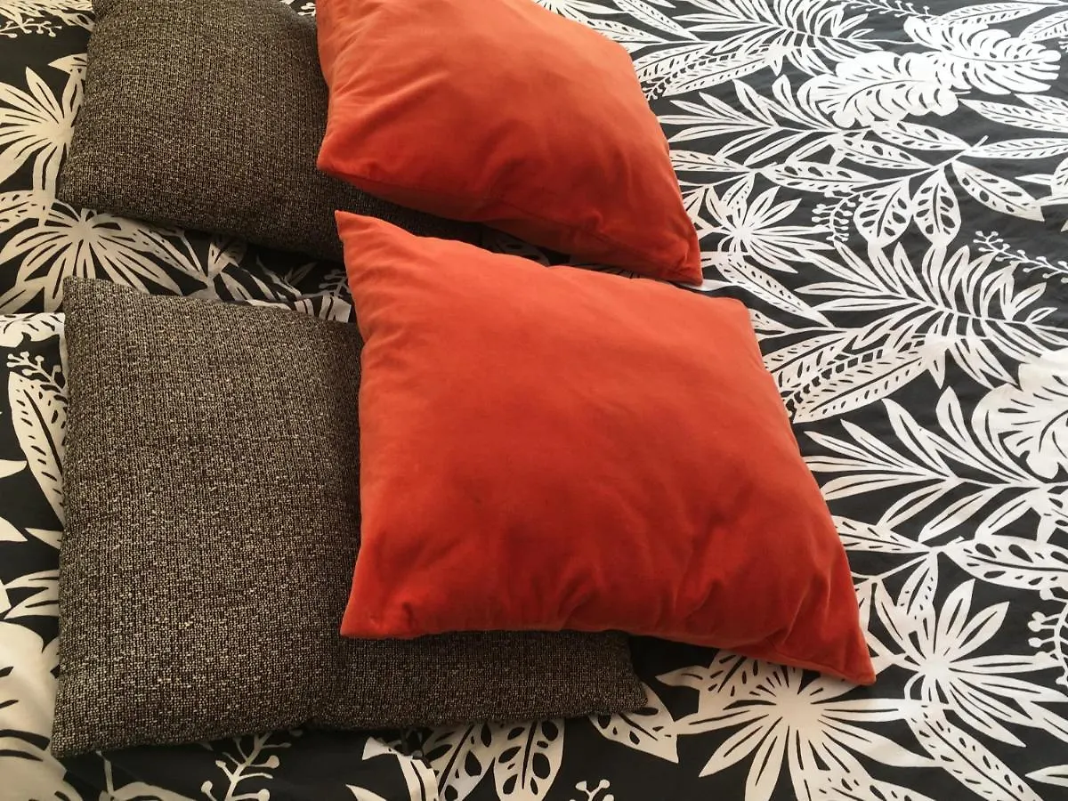 By Cassis Chambre Privee Dans Maison Familiale Homestay szállás